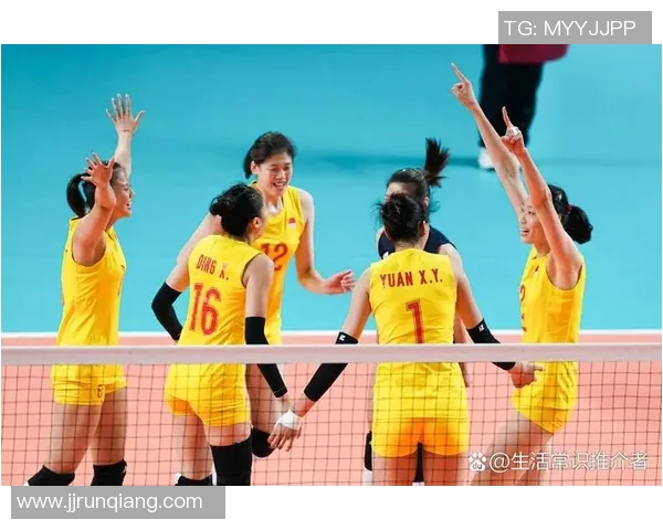 中国女排迎战美国队全力争胜展现拼搏精神与团队默契